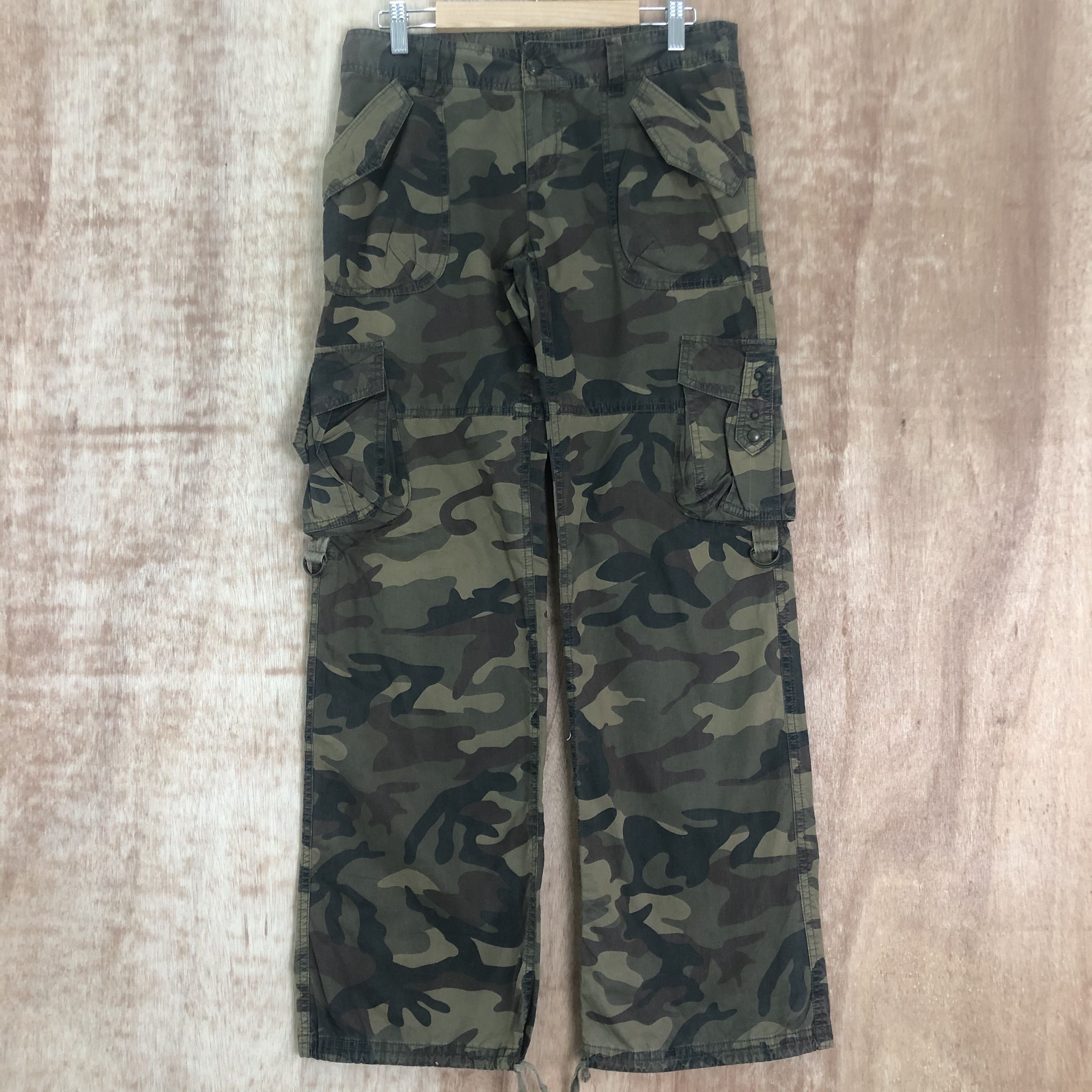 Japanese Brand DL *Sohy Gal Camo Multipocket Tactical Cargo Pants #W247 Size US 27 - 1 Thumbnail