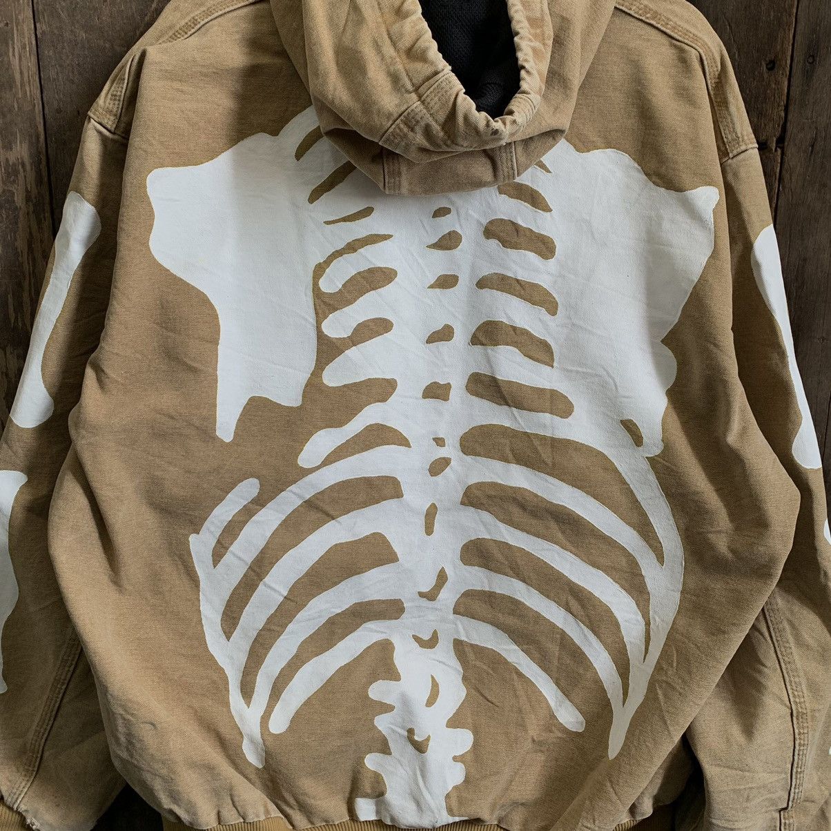 Carhartt × Vintage Vintage Carhartt Distressed Jacket Custom Skeleton Paint Size US XL / EU 56 / 4 - 3 Thumbnail