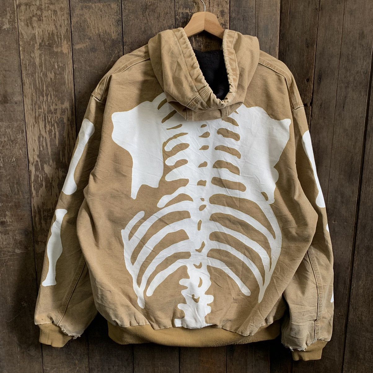 Carhartt × Vintage Vintage Carhartt Distressed Jacket Custom Skeleton Paint Size US XL / EU 56 / 4 - 2 Thumbnail