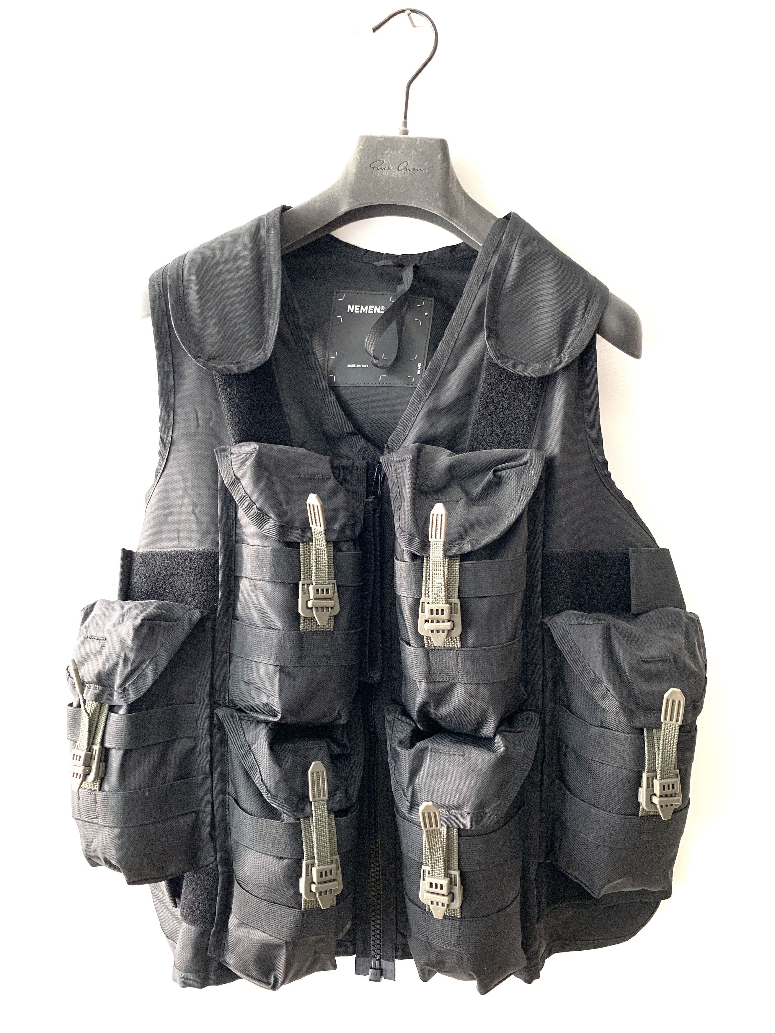 image of Nemen Nmn_Bombing Vest Size L in Black, Men's