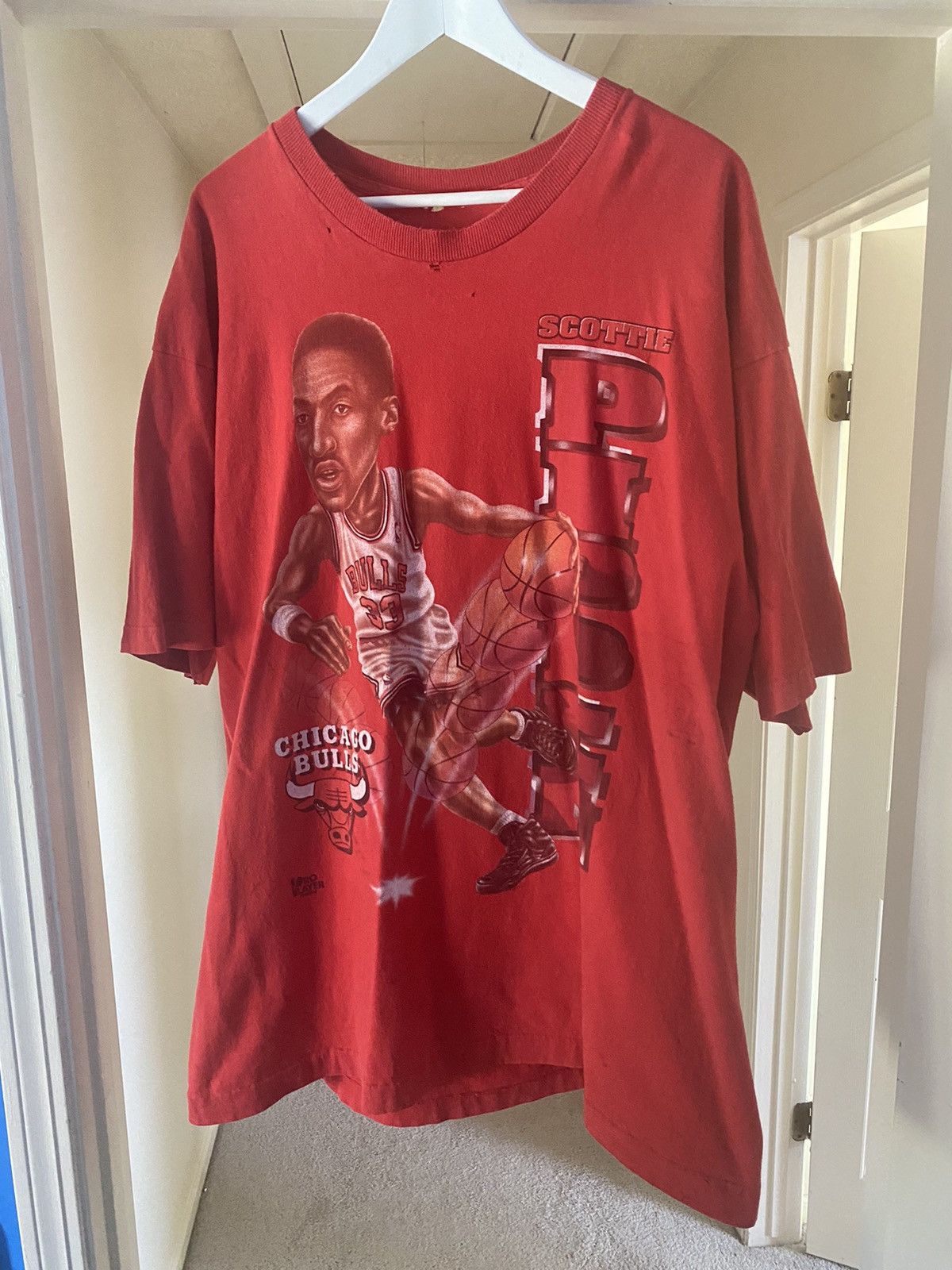 NBA vintage Scottie pippen rap Tee NBA chicago bulls Red Size US XL / EU 56 / 4 - 1 Thumbnail