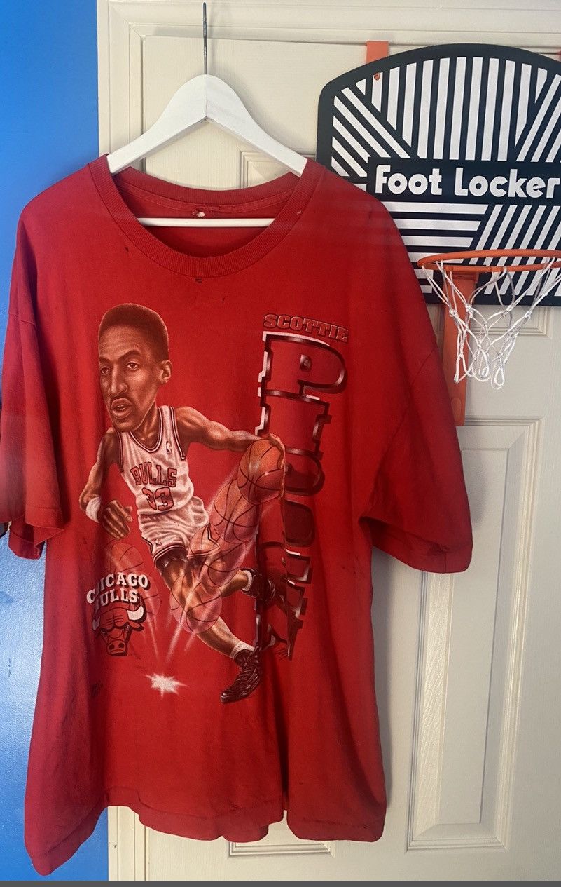 NBA vintage Scottie pippen rap Tee NBA chicago bulls Red Size US XL / EU 56 / 4 - 2 Thumbnail