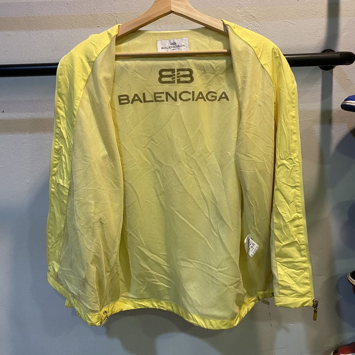 Balenciaga Balenciaga Paris Basic Luxury Yellow Light Jackets Size US M / EU 48-50 / 2 - 3 Thumbnail