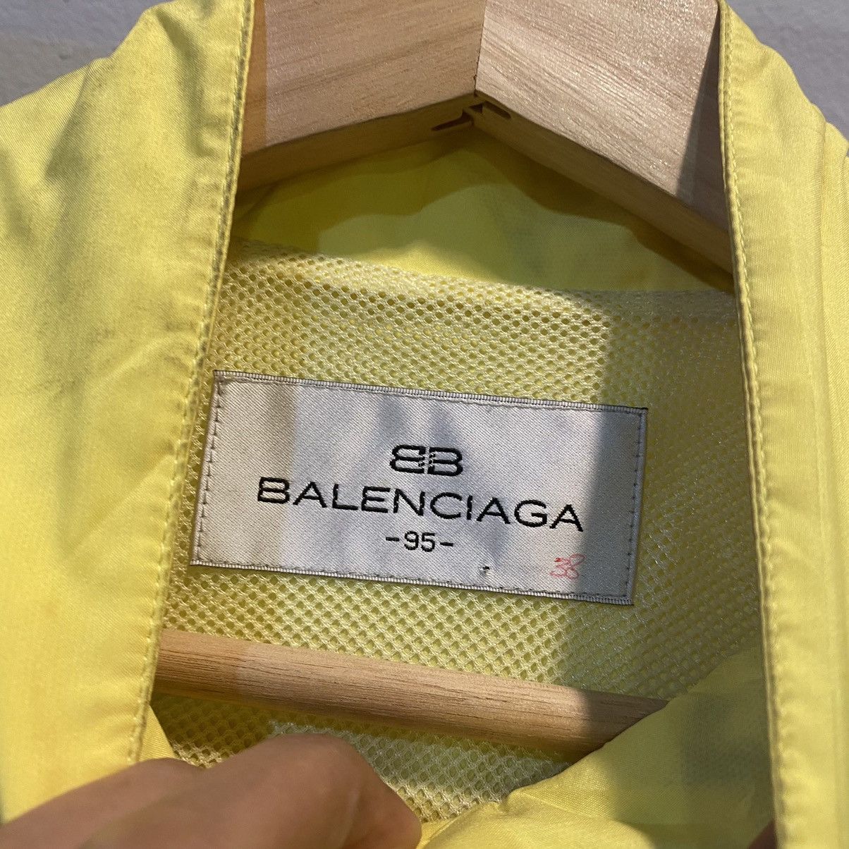Balenciaga Balenciaga Paris Basic Luxury Yellow Light Jackets Size US M / EU 48-50 / 2 - 8 Thumbnail
