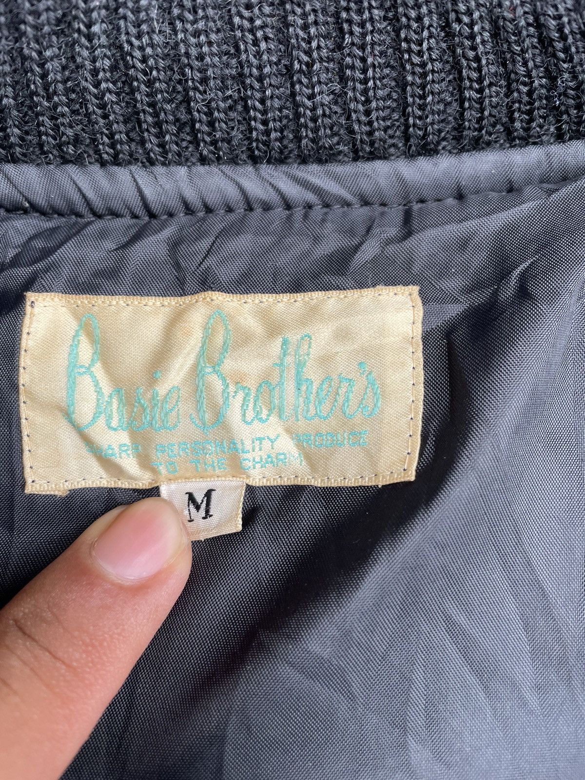 Japanese Brand VINTAGE BASIE BROTHERS STADIUM JUMPER Size US M / EU 48-50 / 2 - 7 Thumbnail