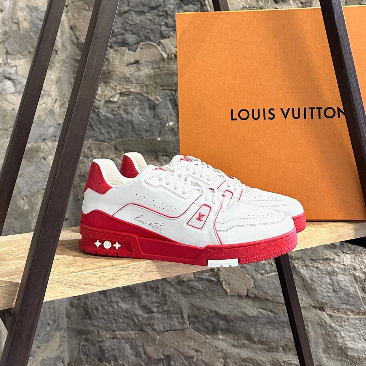 Louis Vuitton, damier trainers in white and anthracite - Unique