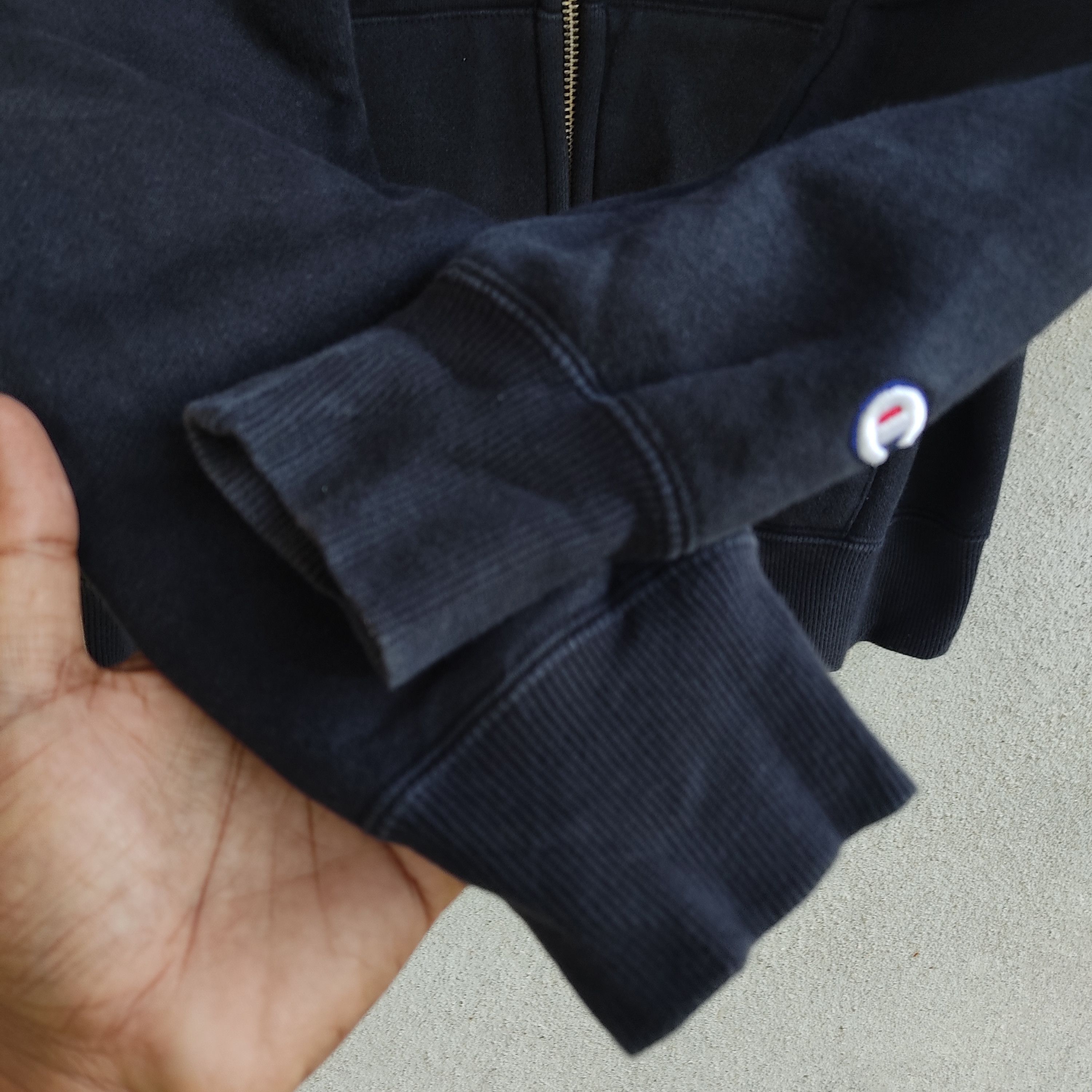 Champion Champion Big Logo Emberoided Navy Blue Hoodie Size US M / EU 48-50 / 2 - 10 Thumbnail