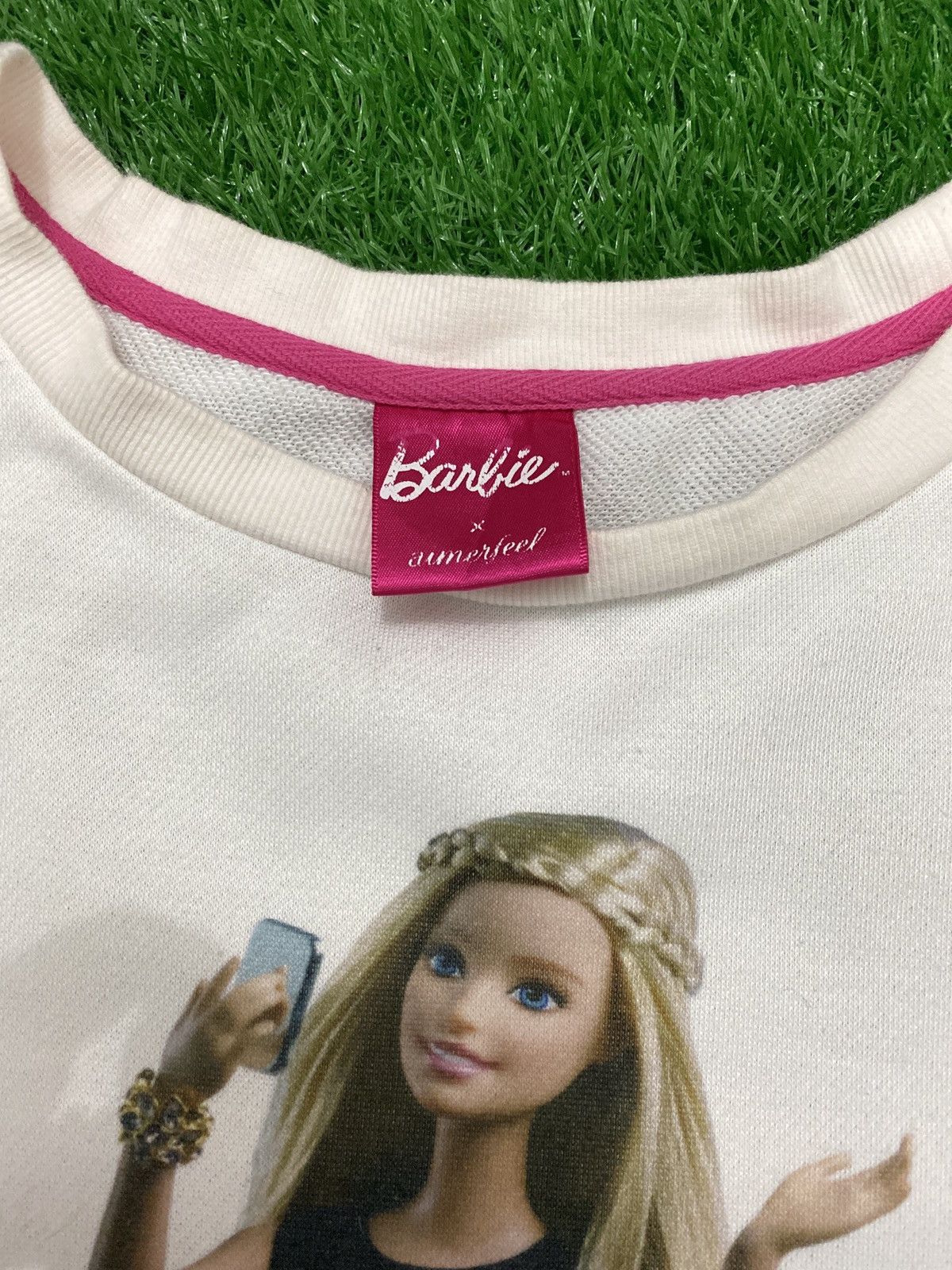 Anime × Cartoon Network BARBIE x AUNERFEEL PRINCESS PHOTO SWEATSHIRT Size US L / EU 52-54 / 3 - 4 Thumbnail