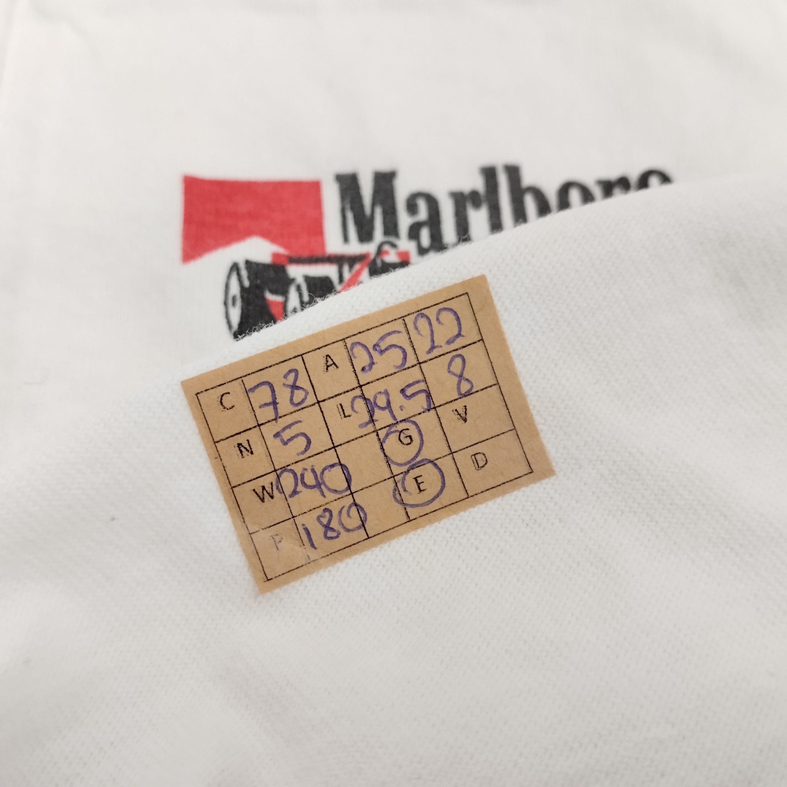 Marlboro Marlboro Formula One Racing '92 Tshirt Size US XL / EU 56 / 4 - 10 Thumbnail