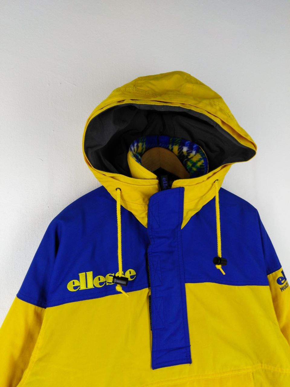 Ellesse MULTI ADVENTURE GEAR ELLESSE YELLOW/BLUE JACKET FITS M Size US S / EU 44-46 / 1 - 3 Thumbnail