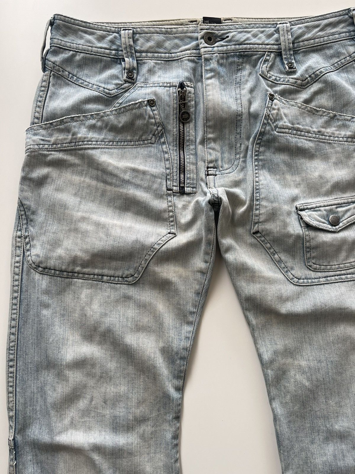 Diesel CRAZY DISTRESSED FLARE MULTIPOCKET DENIM Size US 32 / EU 48 - 7 Thumbnail