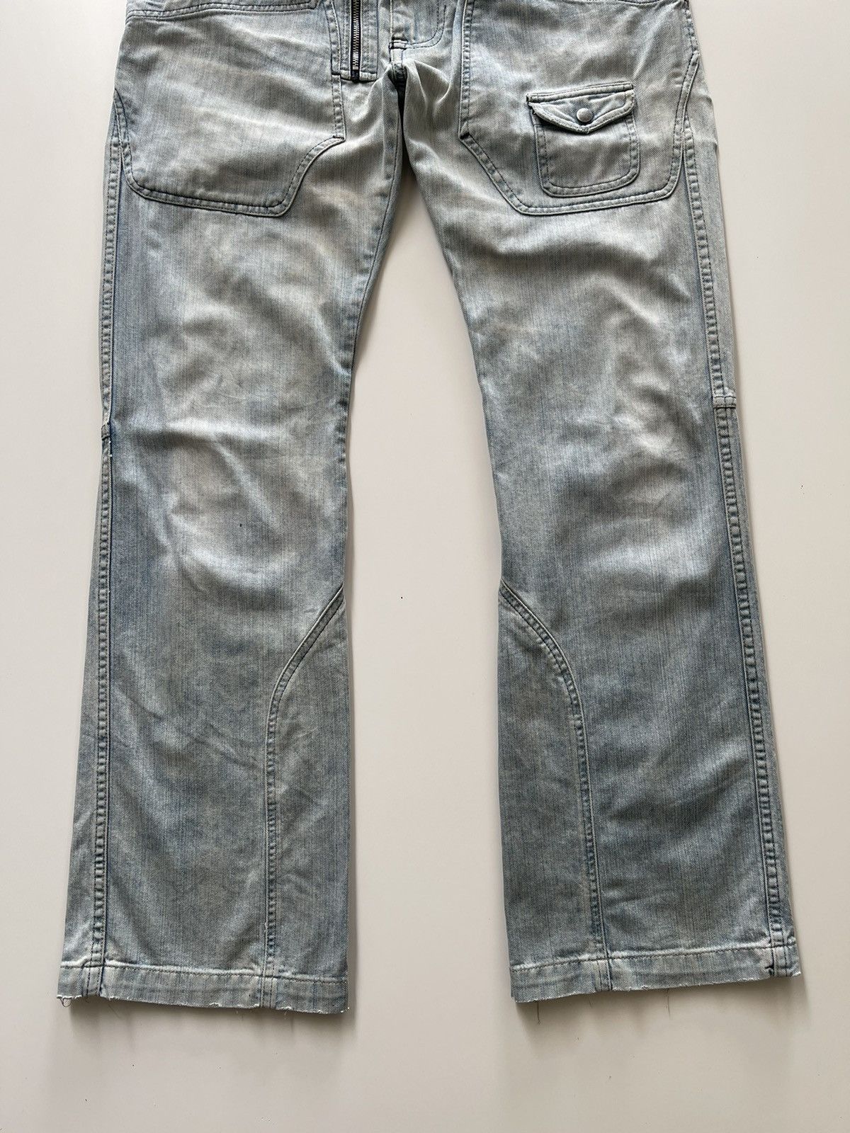 Diesel CRAZY DISTRESSED FLARE MULTIPOCKET DENIM Size US 32 / EU 48 - 13 Thumbnail