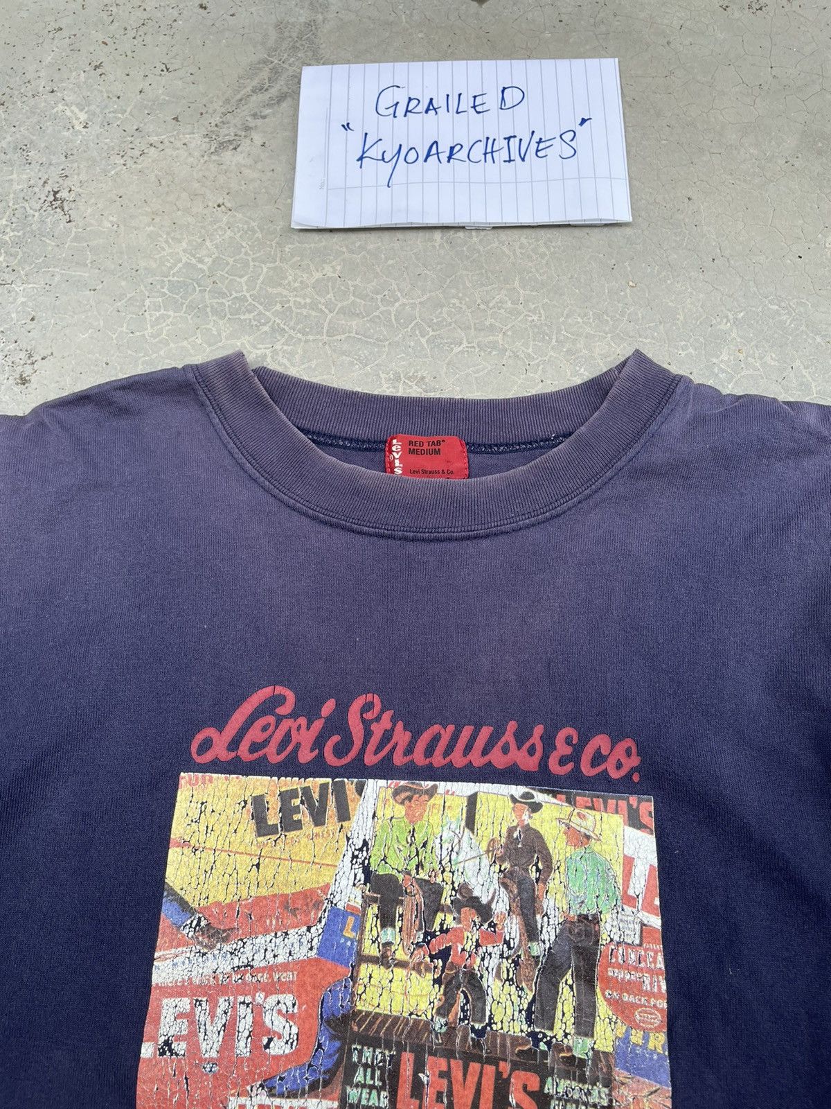 Levi's NATURALLY AGED DISSTRESSED LEVI’S TEE Size US M / EU 48-50 / 2 - 3 Thumbnail