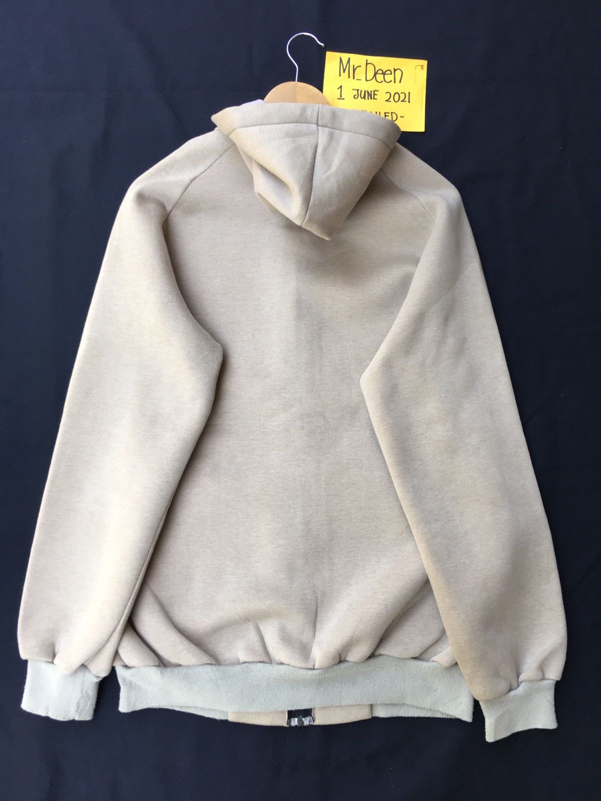 Carhartt Vintage Carhartt Hoodie Logo Spellout Size US M / EU 48-50 / 2 - 11 Thumbnail