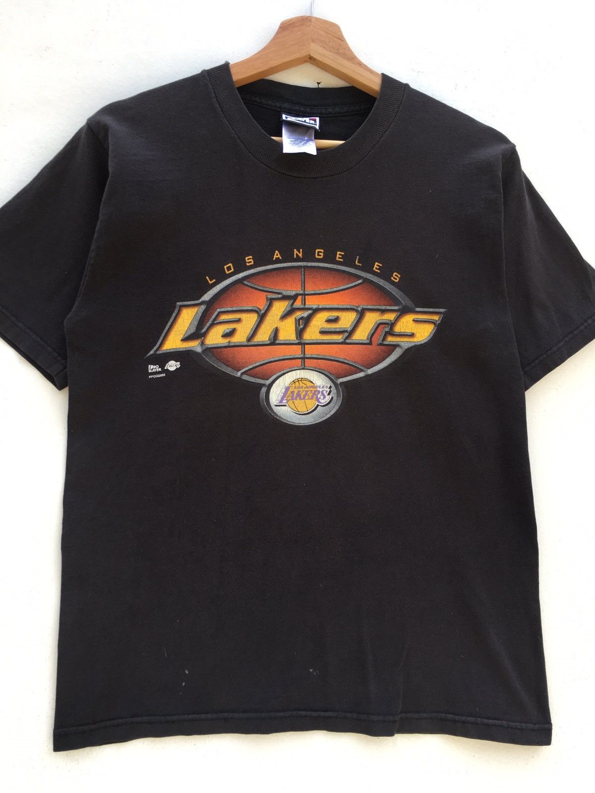 NBA Vintage NBA Los Angeles Lakers Tshirt Size US S / EU 44-46 / 1 - 5 Thumbnail