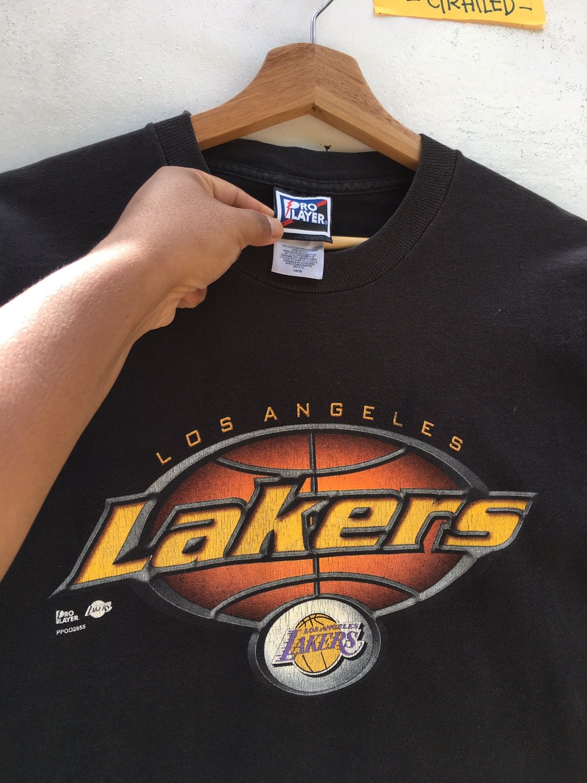 NBA Vintage NBA Los Angeles Lakers Tshirt Size US S / EU 44-46 / 1 - 6 Thumbnail