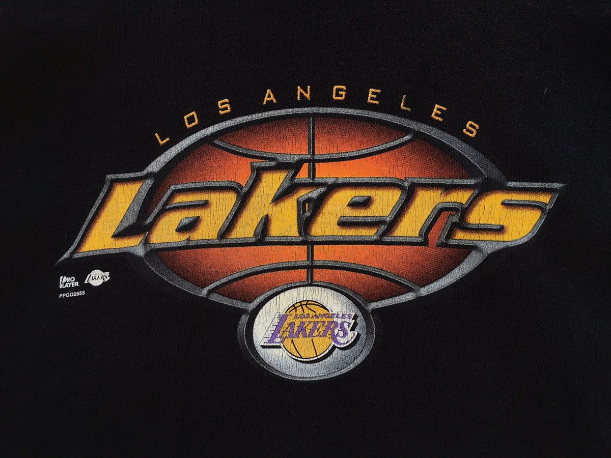 NBA Vintage NBA Los Angeles Lakers Tshirt Size US S / EU 44-46 / 1 - 9 Thumbnail
