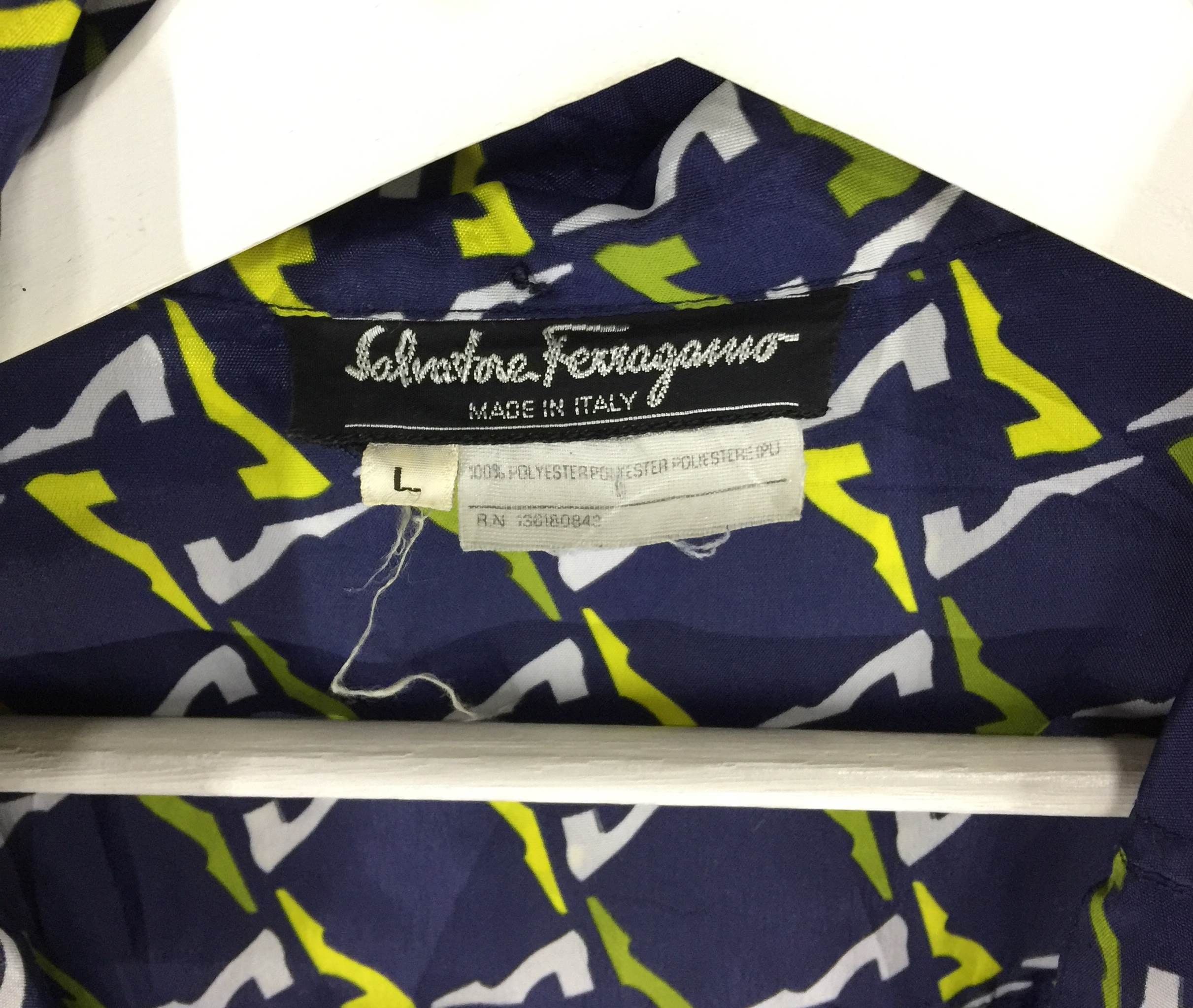Salvatore Ferragamo Salvatore ferragamo all over abstract raincoat jacket Size US L / EU 52-54 / 3 - 6 Thumbnail