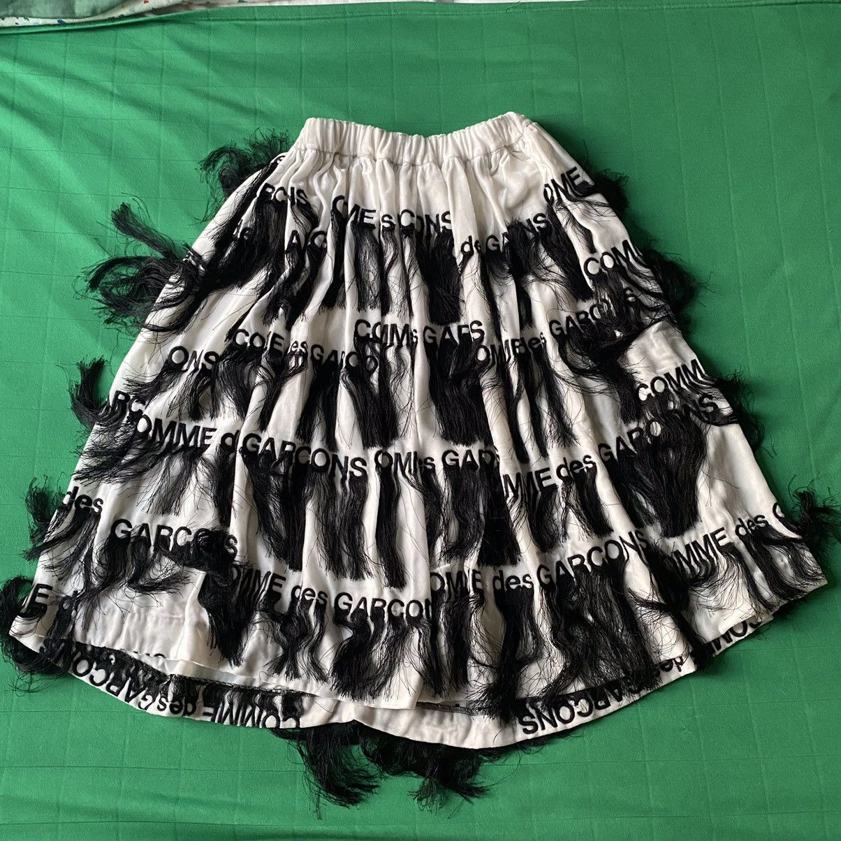 Comme des Garcons Comme des Garcons Fringed Logo Skirt SS20 Size XS Size 26" / US 2 / IT 38 - 13 Thumbnail