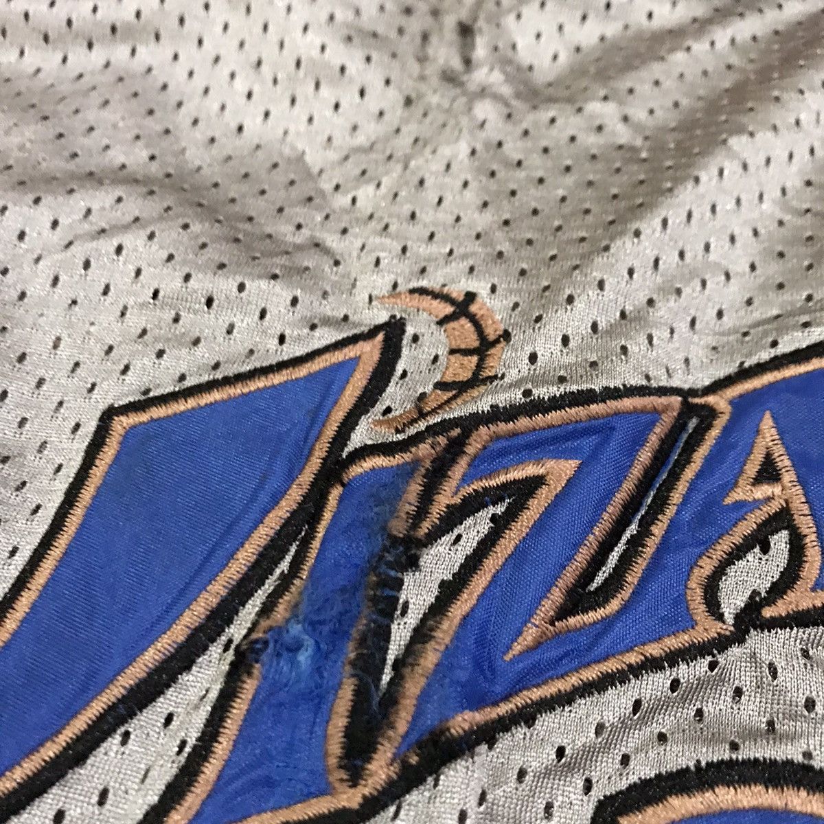 Champion × NBA × Vintage Vintage Distressed Champion Nba Basketball tanktops Jersey Size US XL / EU 56 / 4 - 11 Thumbnail