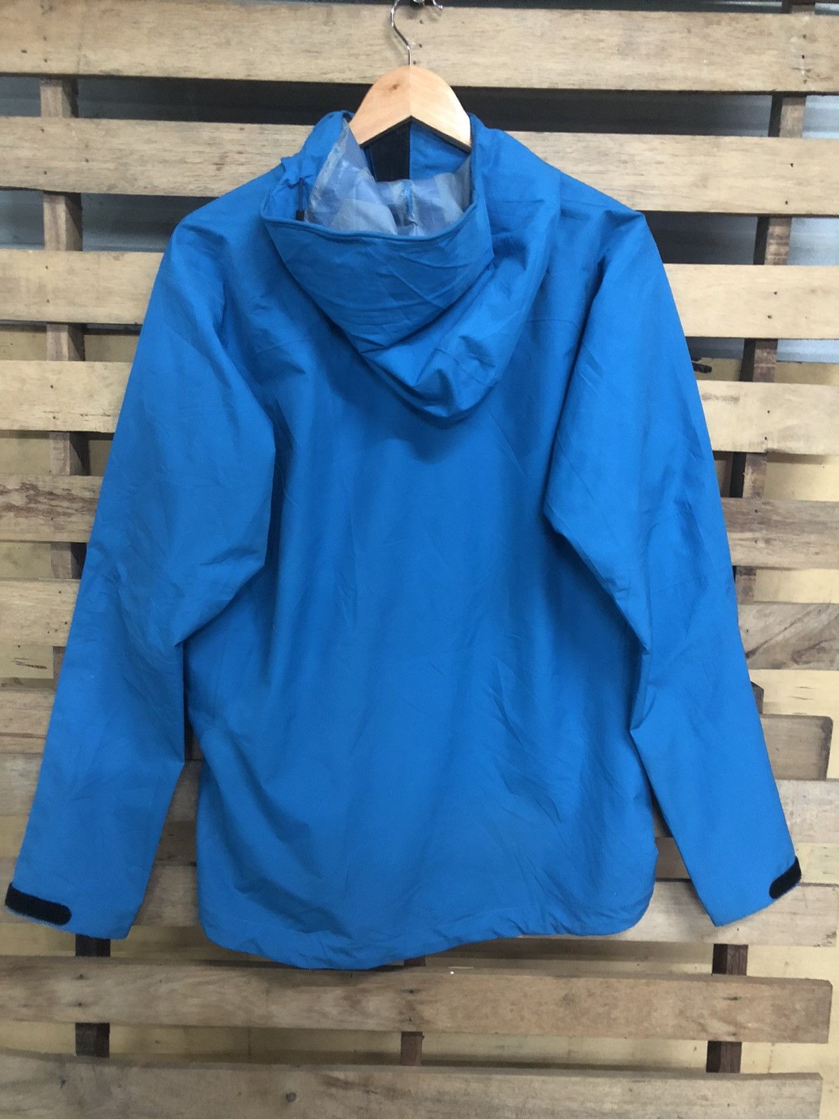 Haglofs × Japanese Brand Haglofs Bara Men Waterproof Jacket Nice Colour Size US M / EU 48-50 / 2 - 2 Thumbnail