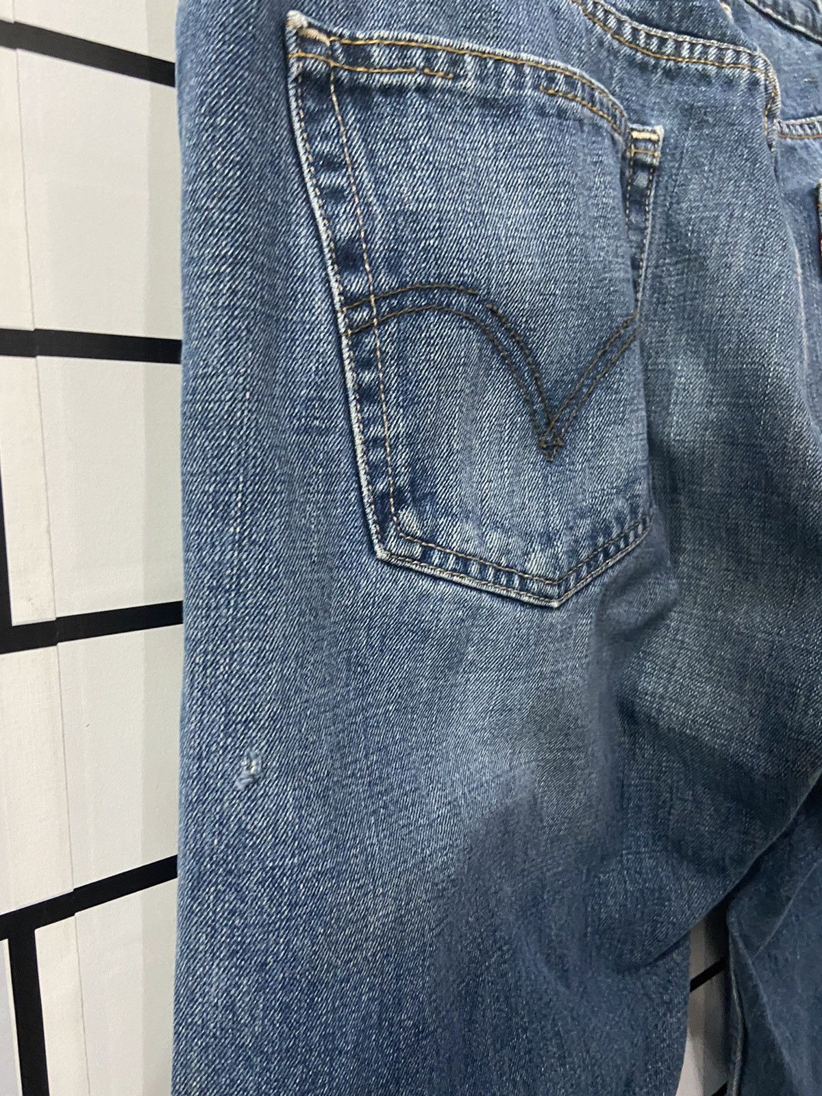 Levi's × Vintage Vintage Levi’s 514 Slim Straight Distressed Denim Pants Size US 38 / EU 54 - 17 Thumbnail