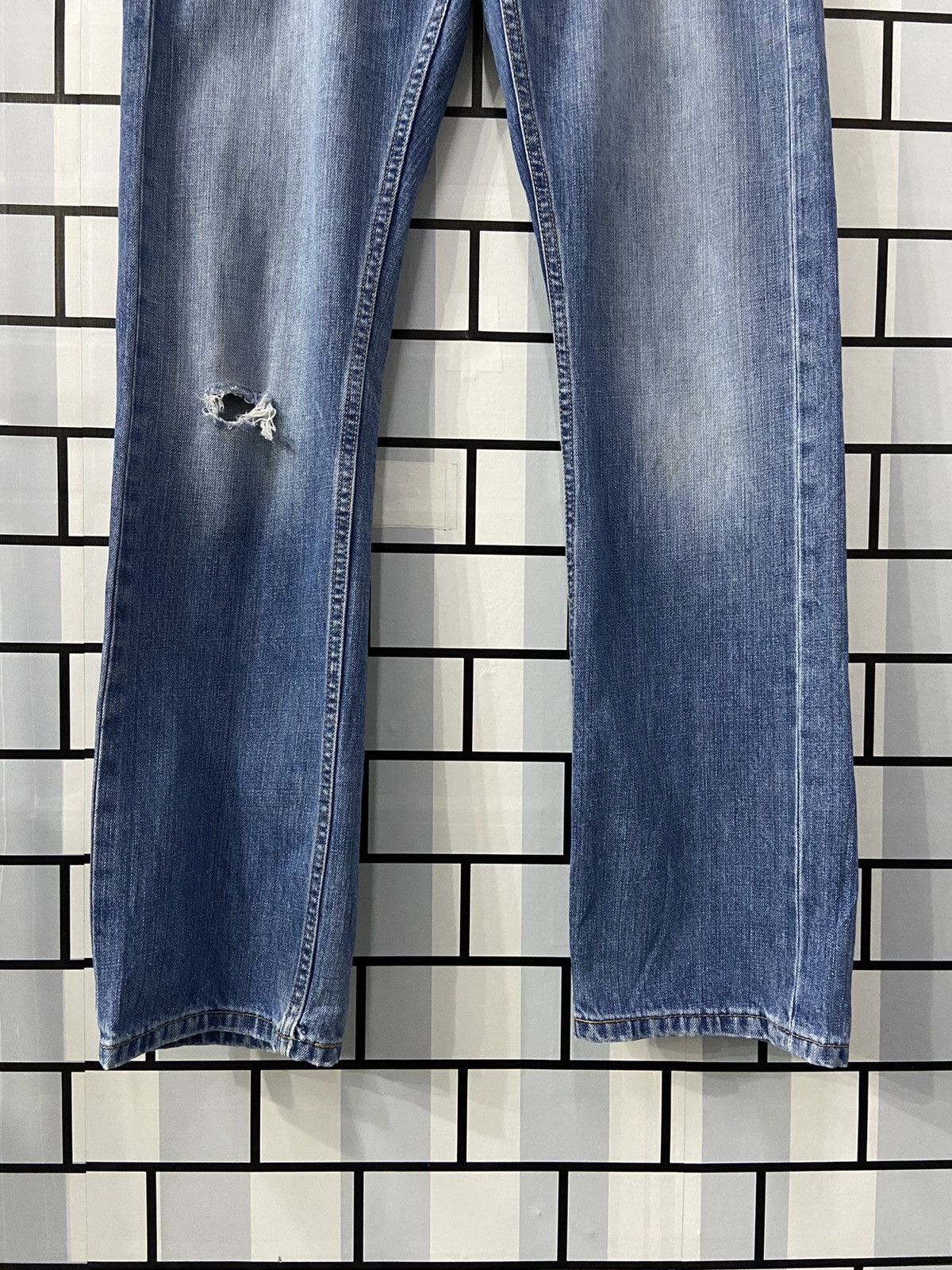 Levi's × Vintage Vintage Levi’s Distressed Blue Wash Denim Pants Size US 32 / EU 48 - 4 Thumbnail