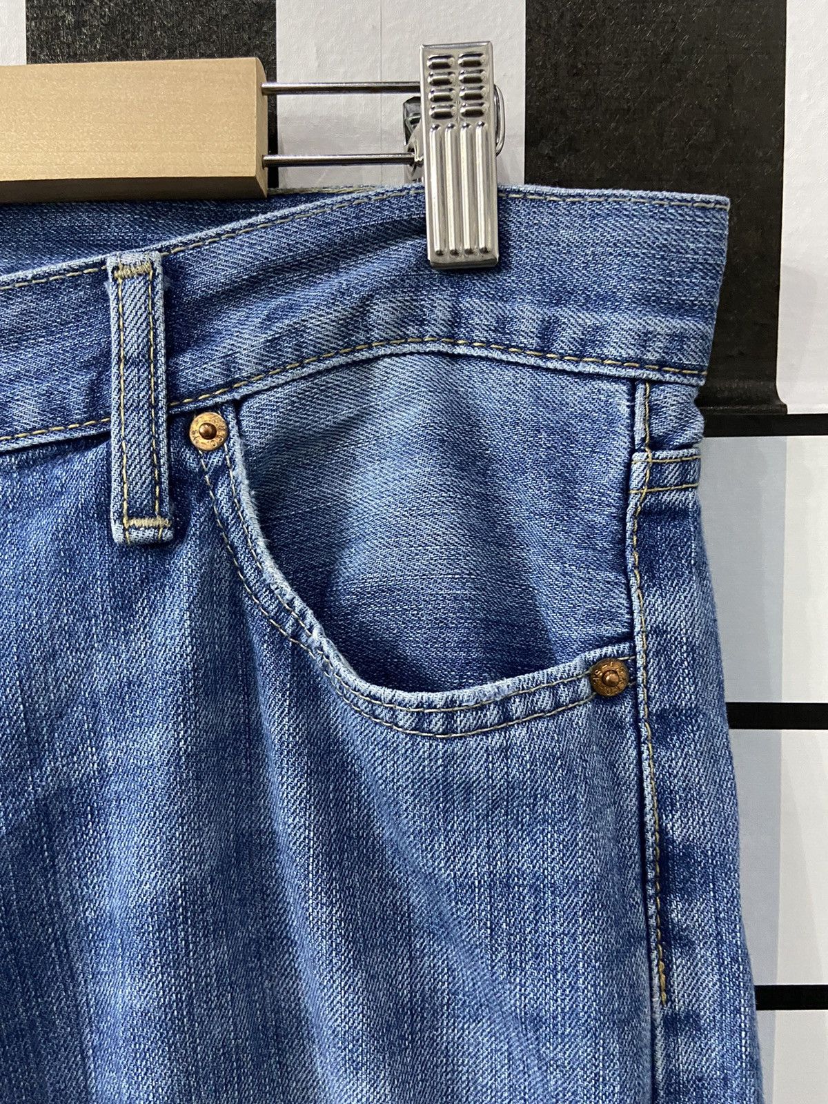 Levi's × Vintage Vintage Levi’s Distressed Blue Wash Denim Pants Size US 32 / EU 48 - 9 Thumbnail