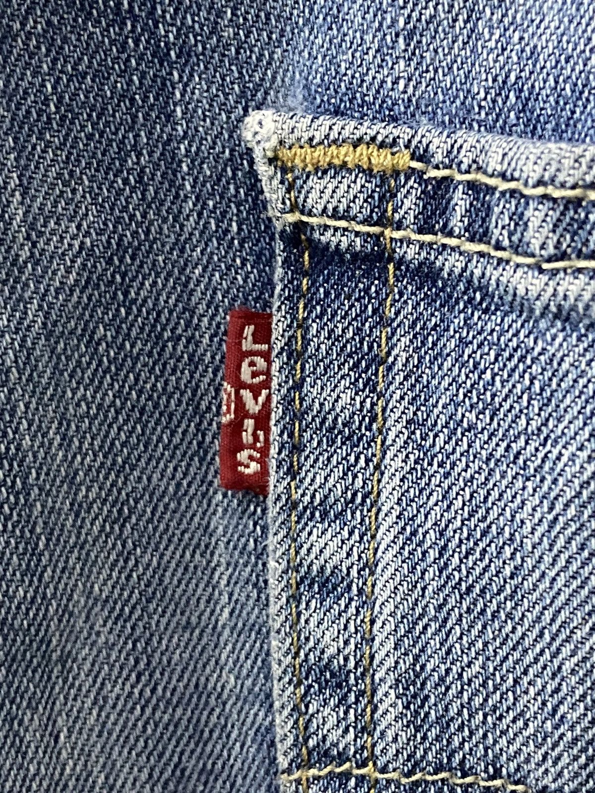 Levi's × Vintage Vintage Levi’s Distressed Blue Wash Denim Pants Size US 32 / EU 48 - 14 Thumbnail