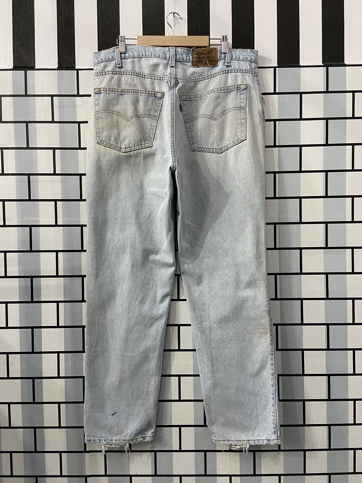 Levi's × Vintage Vintage Levi’s 545 Loosefit Distresse Light Wash Denim Pants Size US 38 / EU 54 - 2 Thumbnail