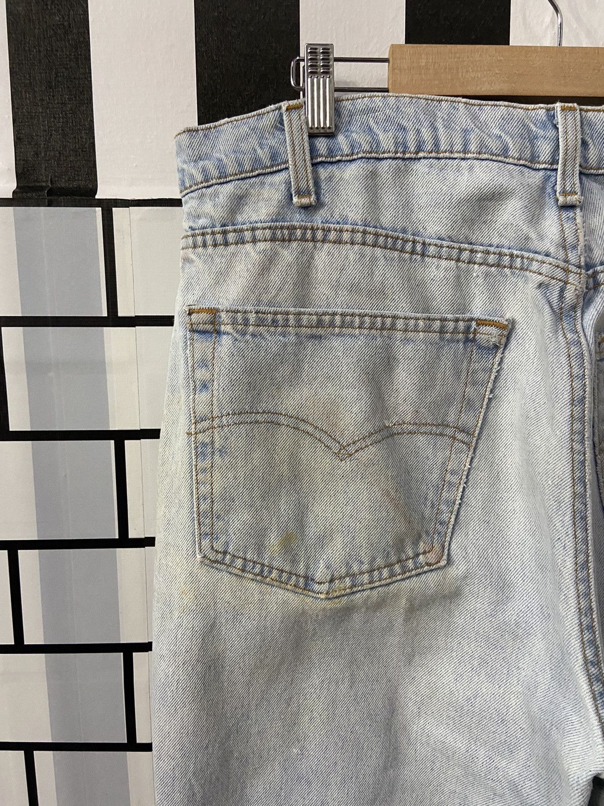 Levi's × Vintage Vintage Levi’s 545 Loosefit Distresse Light Wash Denim Pants Size US 38 / EU 54 - 16 Thumbnail