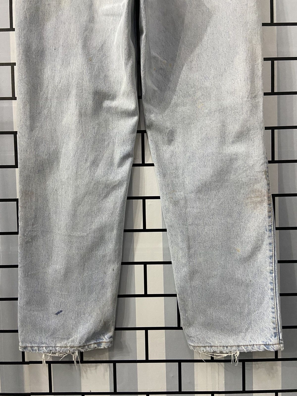 Levi's × Vintage Vintage Levi’s 545 Loosefit Distresse Light Wash Denim Pants Size US 38 / EU 54 - 13 Thumbnail