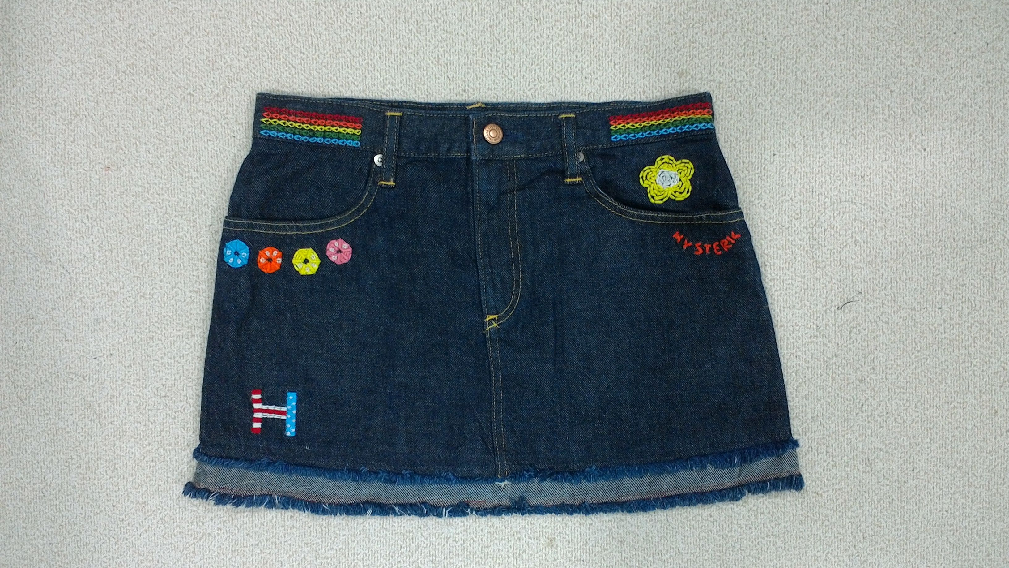 Hysteric Flawer stitch design