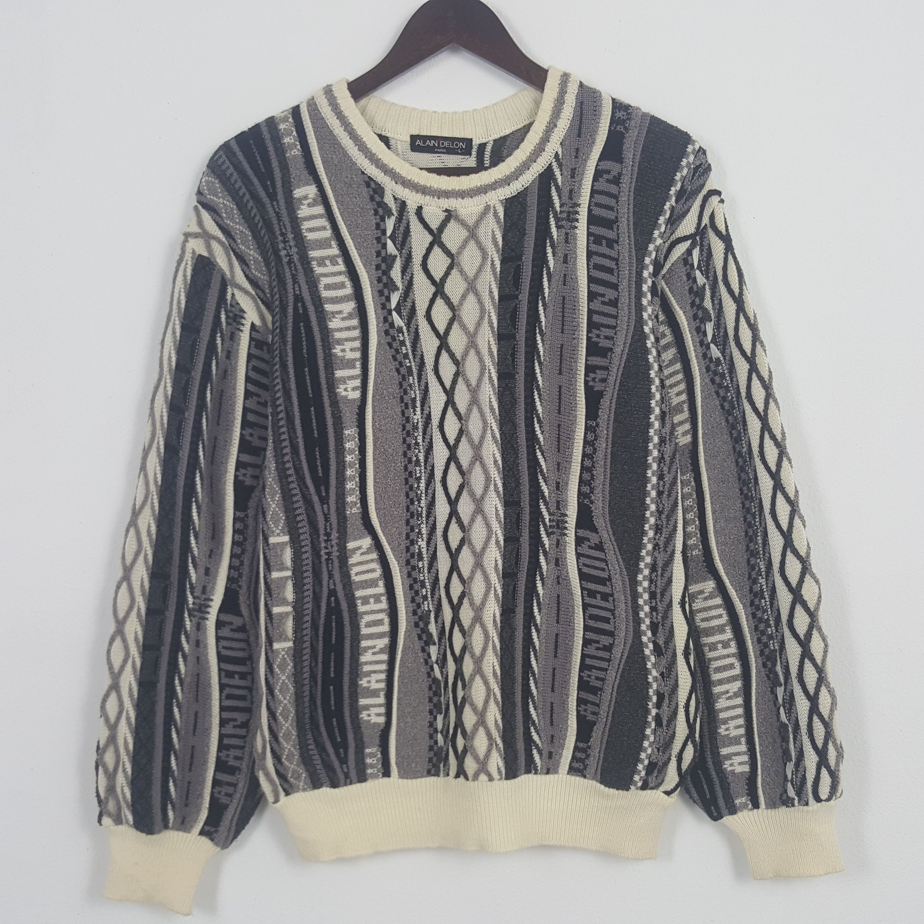 Vintage Vintage Classic Style Coogi Design Sweatshirt Size US M / EU 48-50 / 2 - 1 Thumbnail