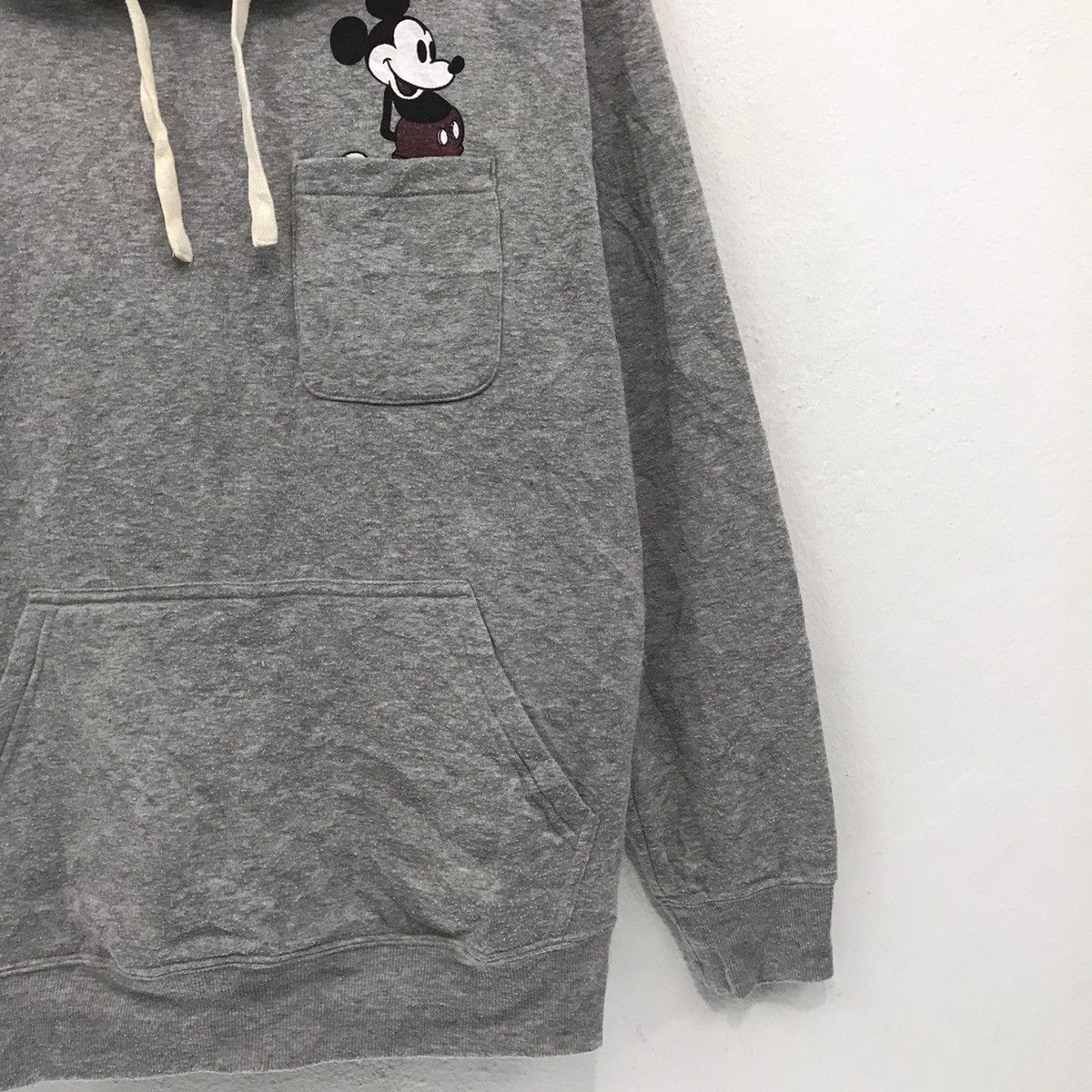Disney × Mickey Mouse × Vintage Mickey Mouse Sweatshirt Hoodies Biglogo Mickey Pocket Size US M / EU 48-50 / 2 - 4 Thumbnail