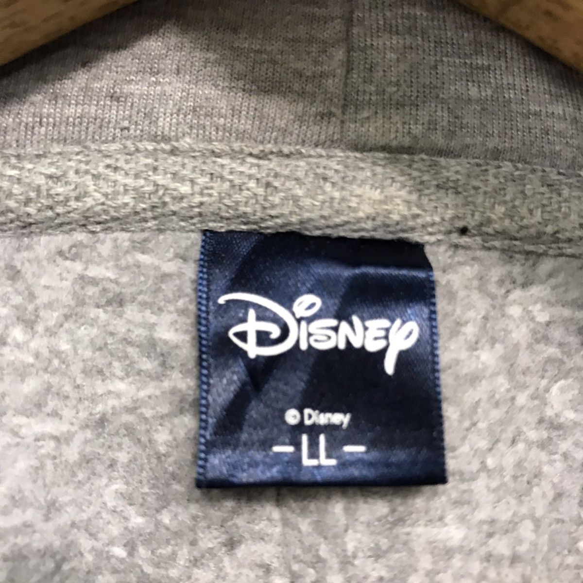 Disney × Mickey Mouse × Vintage Mickey Mouse Sweatshirt Hoodies Biglogo Mickey Pocket Size US M / EU 48-50 / 2 - 7 Thumbnail