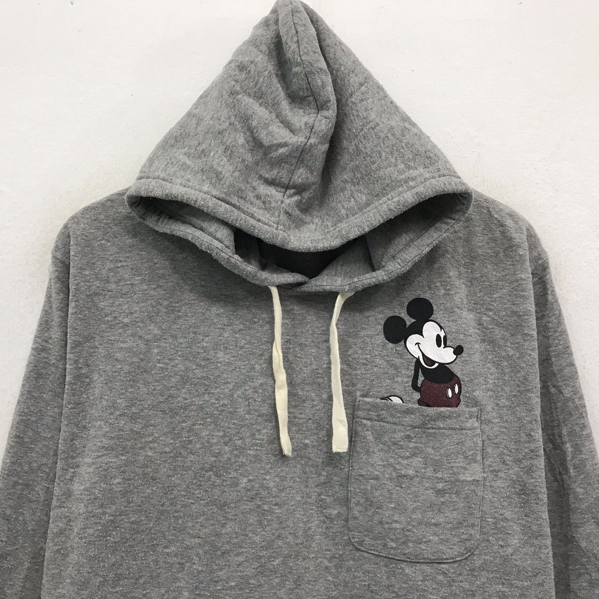Disney × Mickey Mouse × Vintage Mickey Mouse Sweatshirt Hoodies Biglogo Mickey Pocket Size US M / EU 48-50 / 2 - 2 Thumbnail