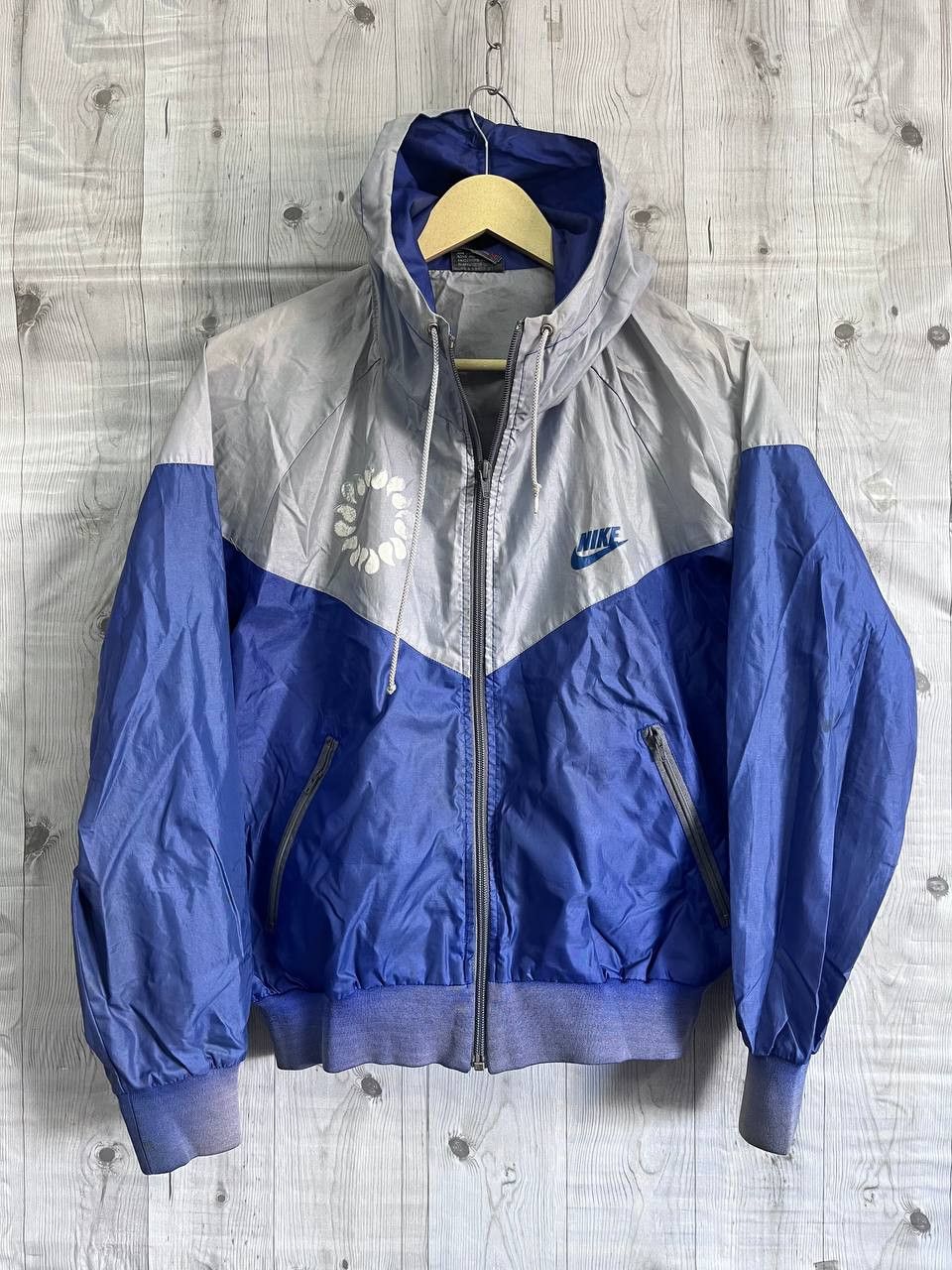 Nike × Vintage Vintage Nike Pinwheels Windbreaker Hoodie Made In Japan Size US M / EU 48-50 / 2 - 1 Thumbnail