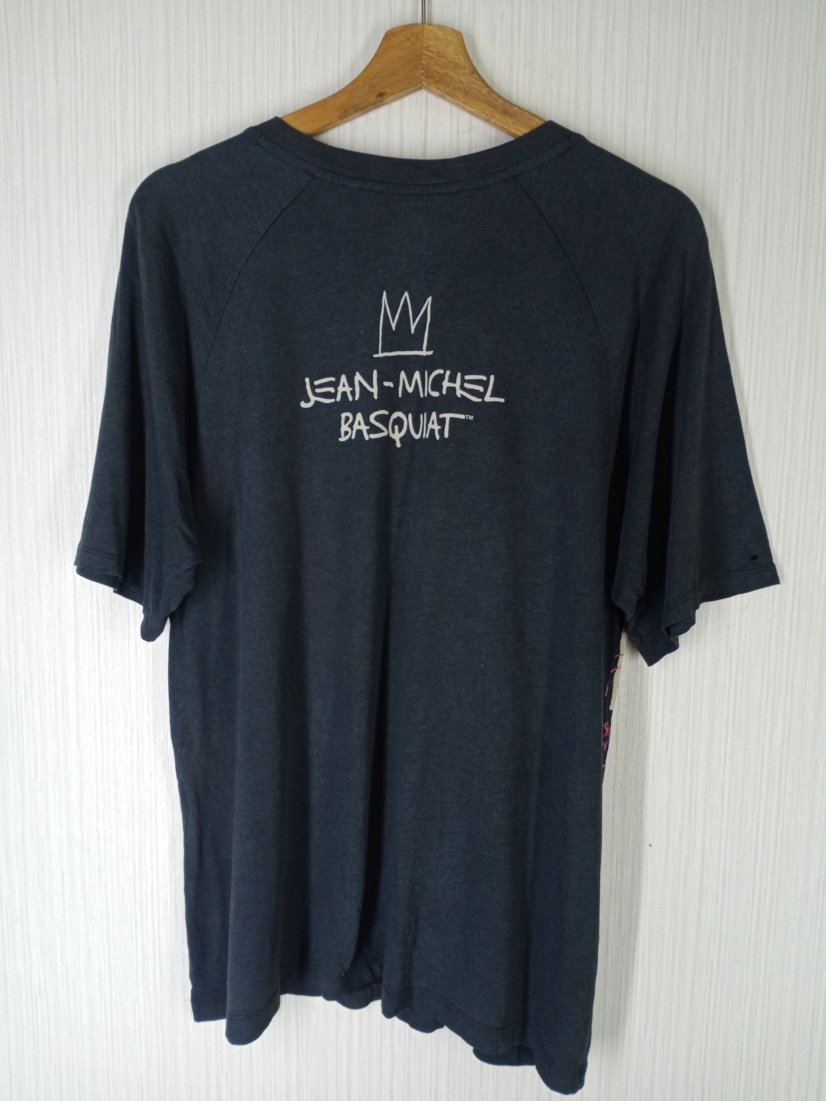 Jean-Michel Basquiat Rare Jean Michel Basquiat Uniqlo Art Tshirt Size US XL / EU 56 / 4 - 5 Thumbnail