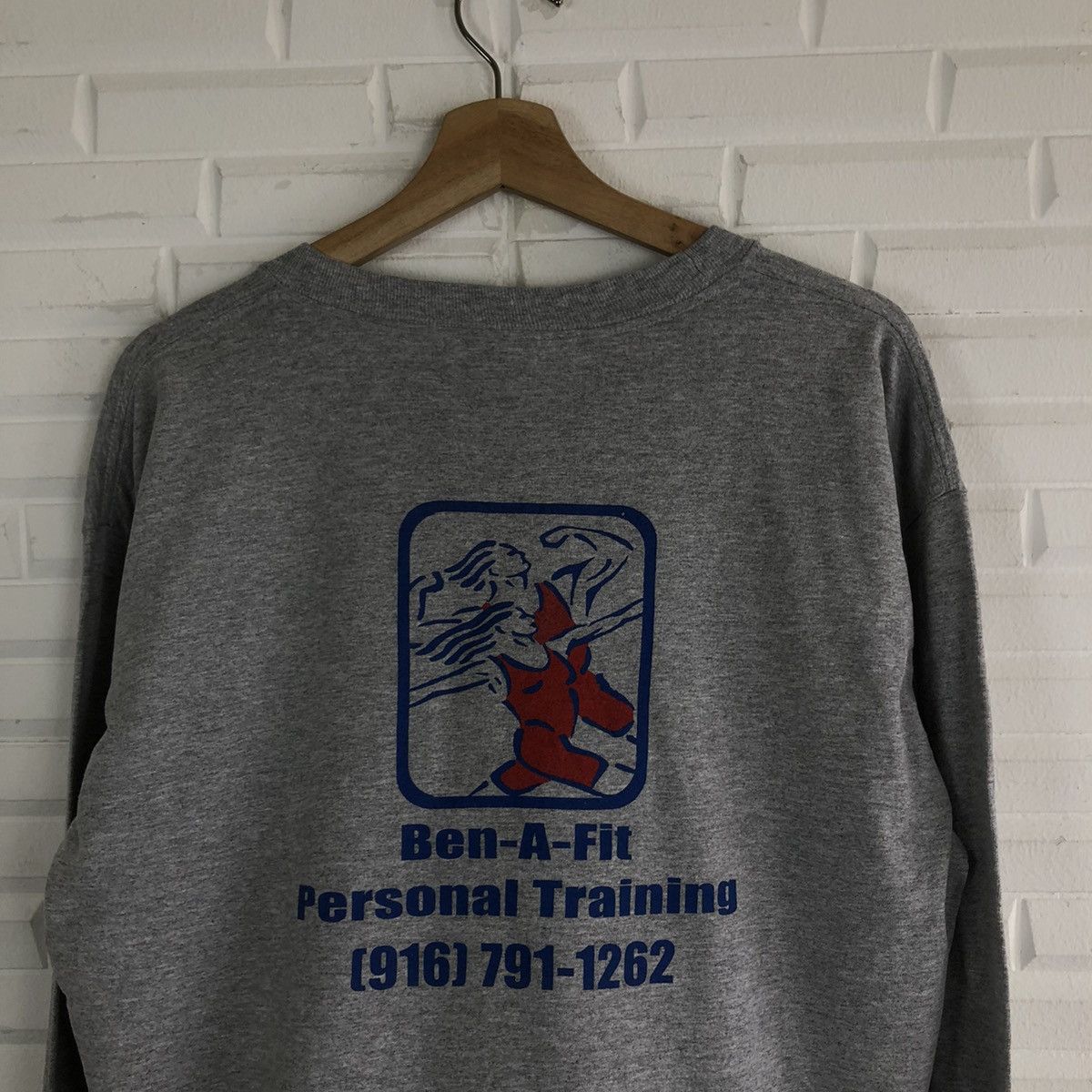 Vintage VINTAGE 90's SWEATSHIRT BIG LOGO RARE DESIGN Size US L / EU 52-54 / 3 - 7 Thumbnail