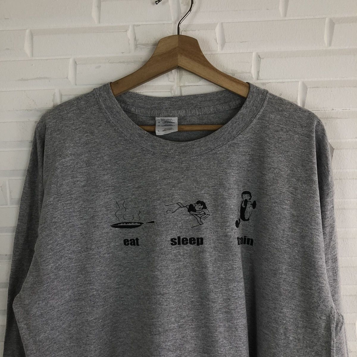 Vintage VINTAGE 90's SWEATSHIRT BIG LOGO RARE DESIGN Size US L / EU 52-54 / 3 - 4 Thumbnail