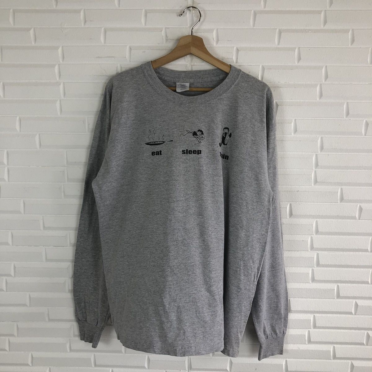 Vintage VINTAGE 90's SWEATSHIRT BIG LOGO RARE DESIGN Size US L / EU 52-54 / 3 - 2 Thumbnail