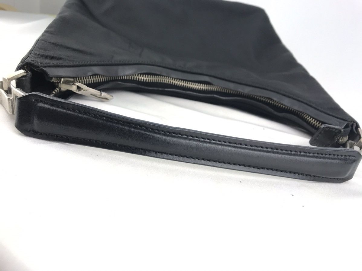 Gucci 🔥Rare🔥Authentic Gucci Black Hobo Shoulderbag Size ONE SIZE - 24 Thumbnail
