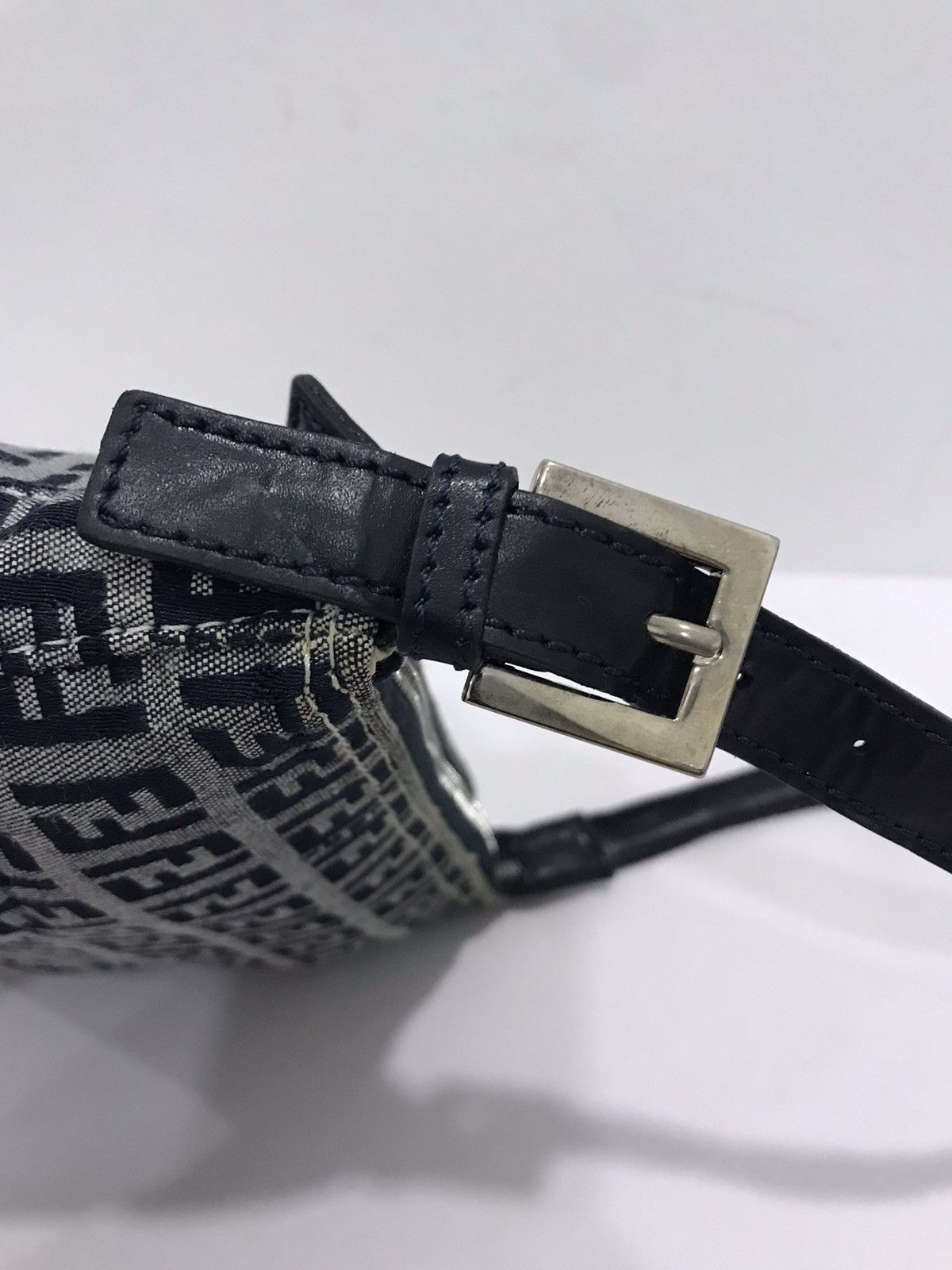 ❌Last Drop❌🔥Rare🔥Authentic Fendi FF Mini Handcarry bag