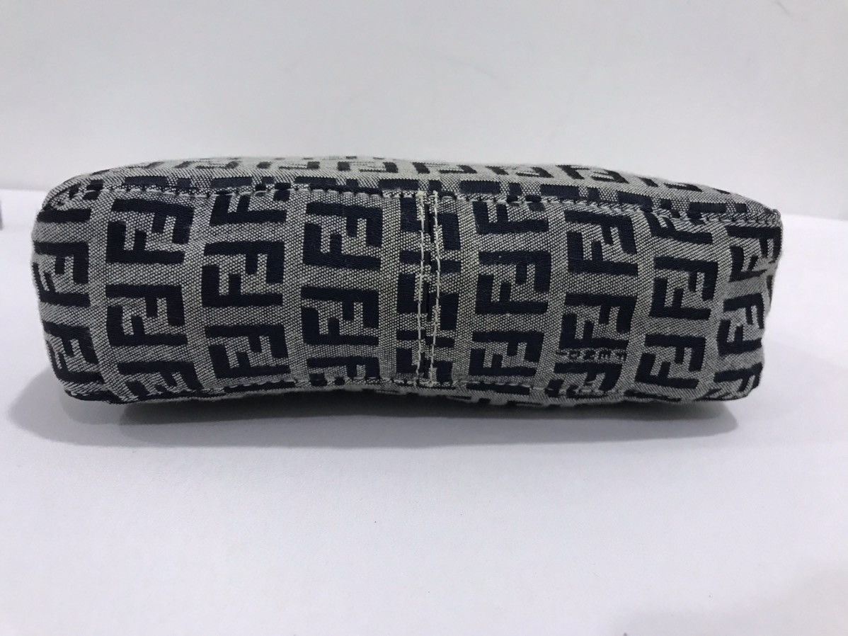 ❌Last Drop❌🔥Rare🔥Authentic Fendi FF Mini Handcarry bag