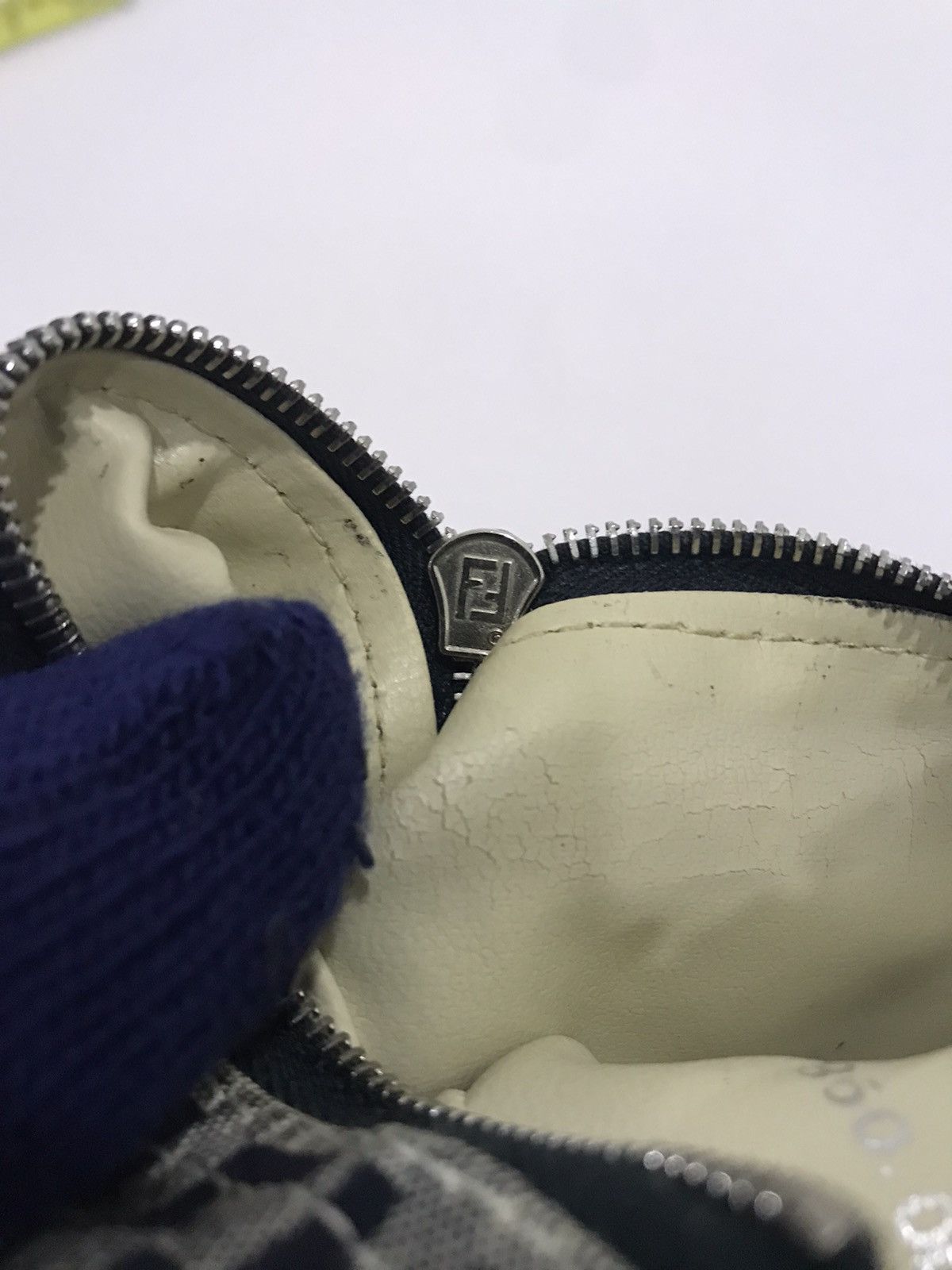 ❌Last Drop❌🔥Rare🔥Authentic Fendi FF Mini Handcarry bag