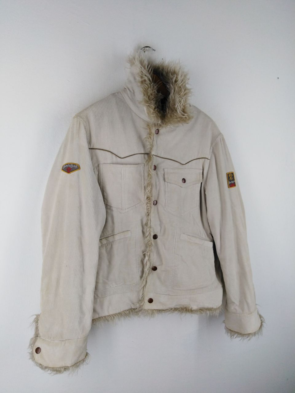 Liberty LIBERTY BELL FUR INSIDE BUTTON UP WHITE JACKET Size US M / EU 48-50 / 2 - 4 Thumbnail