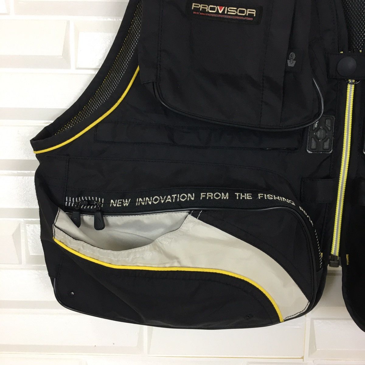Japanese Brand Daiwa Multi Pocket Fishing Vest Size US M / EU 48-50 / 2 - 3 Thumbnail