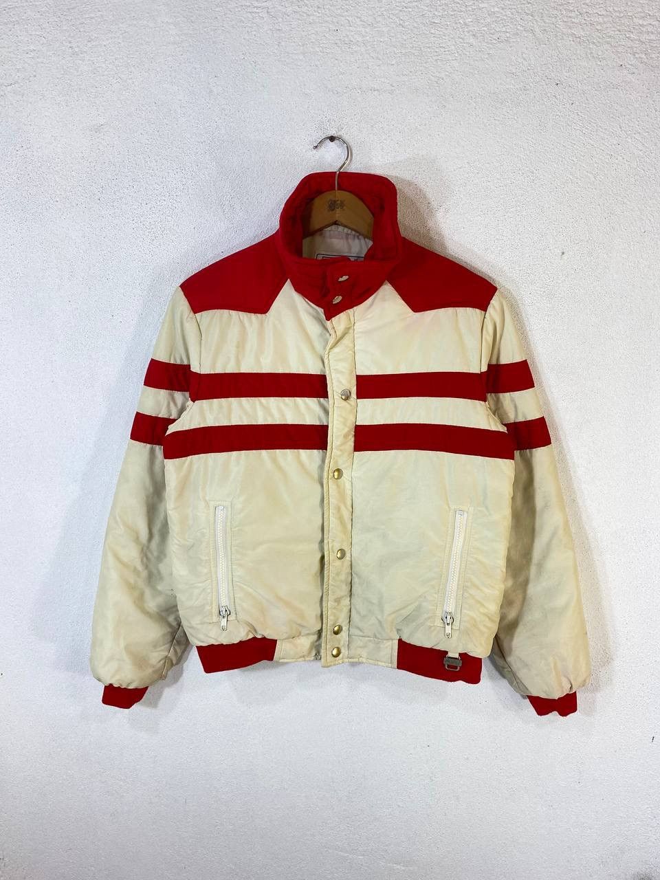 Vintage Vintage Profile Retro Puffer Jacket Nice Design Size US L / EU 52-54 / 3 - 1 Thumbnail