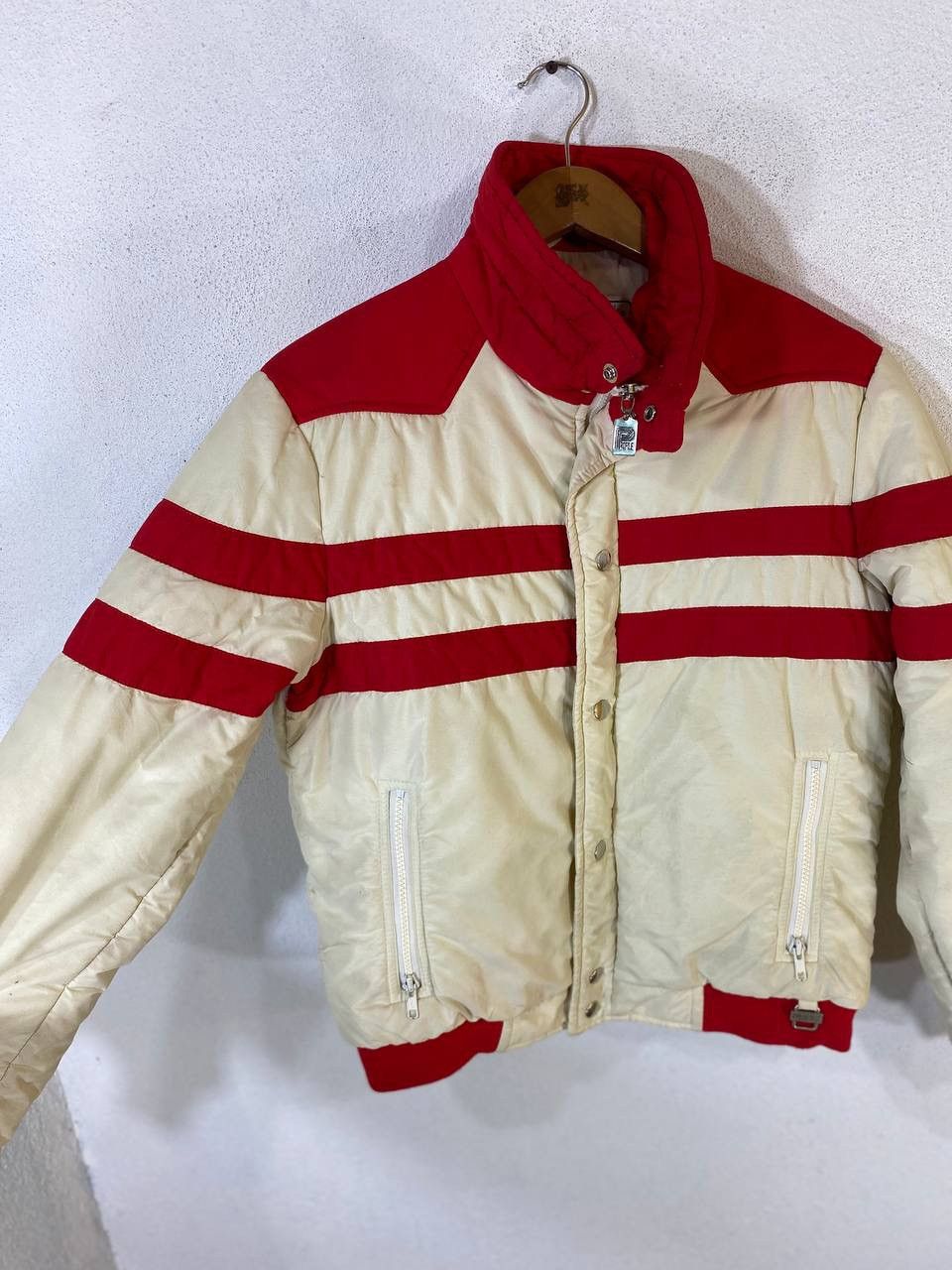 Vintage Vintage Profile Retro Puffer Jacket Nice Design Size US L / EU 52-54 / 3 - 8 Thumbnail
